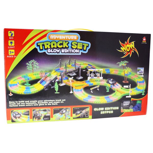 22902 FLEXIBLE BATTERY OPERATED 257PIECES GLOW EDITION POLICE ADVENTURE TRACK SET