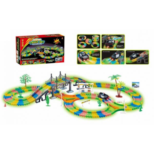22902 FLEXIBLE BATTERY OPERATED 257PIECES GLOW EDITION POLICE ADVENTURE TRACK SET
